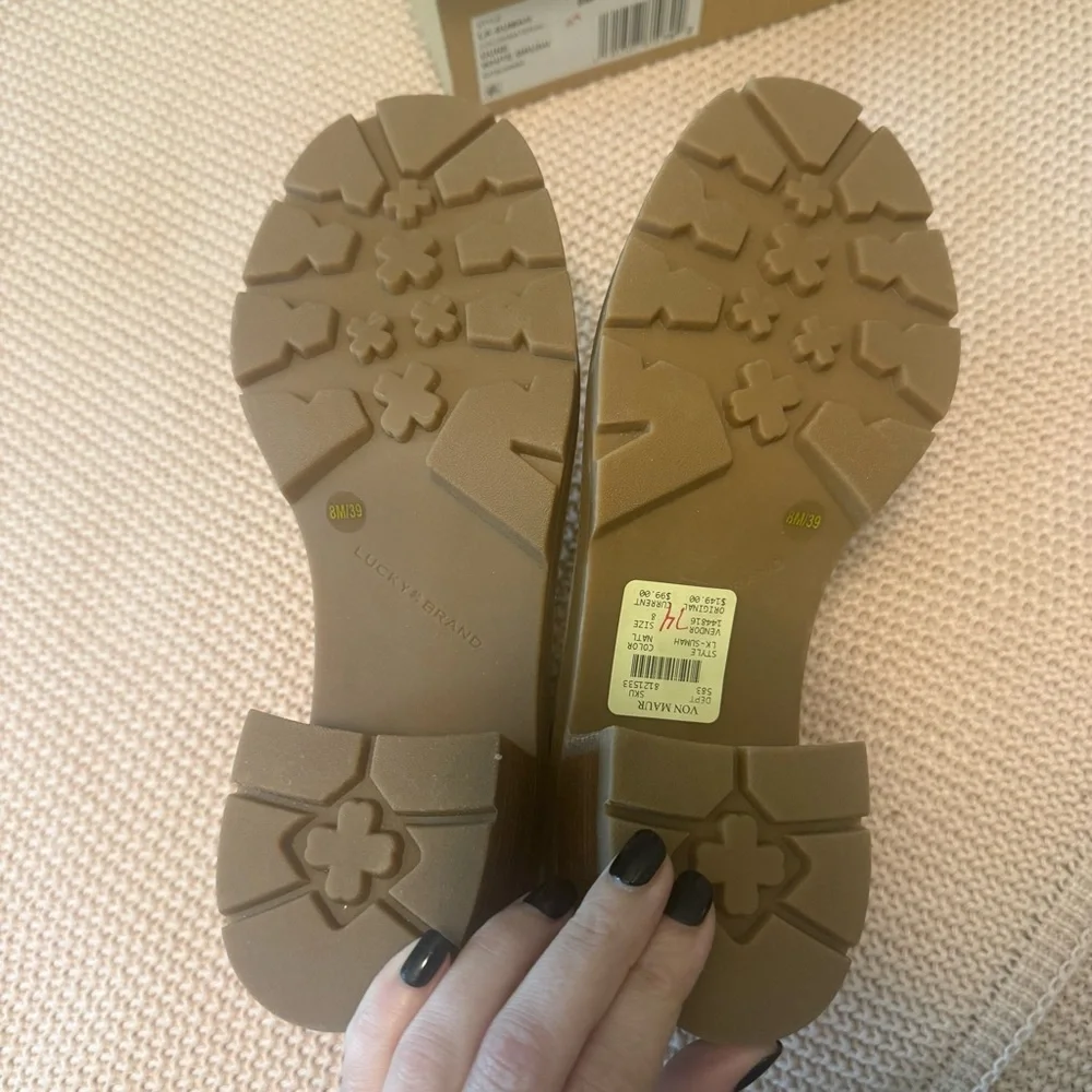 NWT Lucky Brand Sumah Platform Bootie in Dune Suede size 8